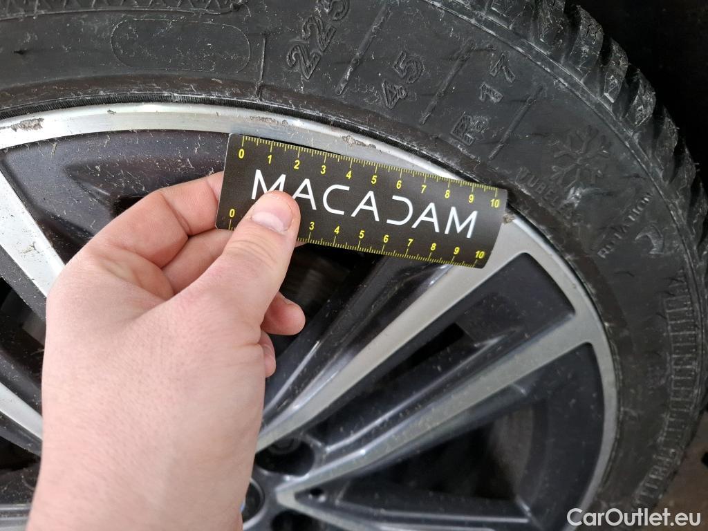  Bmw  Serie 1 BMW Série 1 / 2019 / 5P / Berline 116d DKG7 Business Design #49