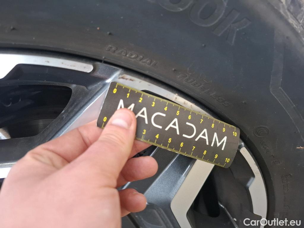  Hyundai  Santa Fe HYUNDAI  / 2020 / 5P / SUV 1.6 T-GDI 265 PHEV HTRAC BUSINESS AUTO #28