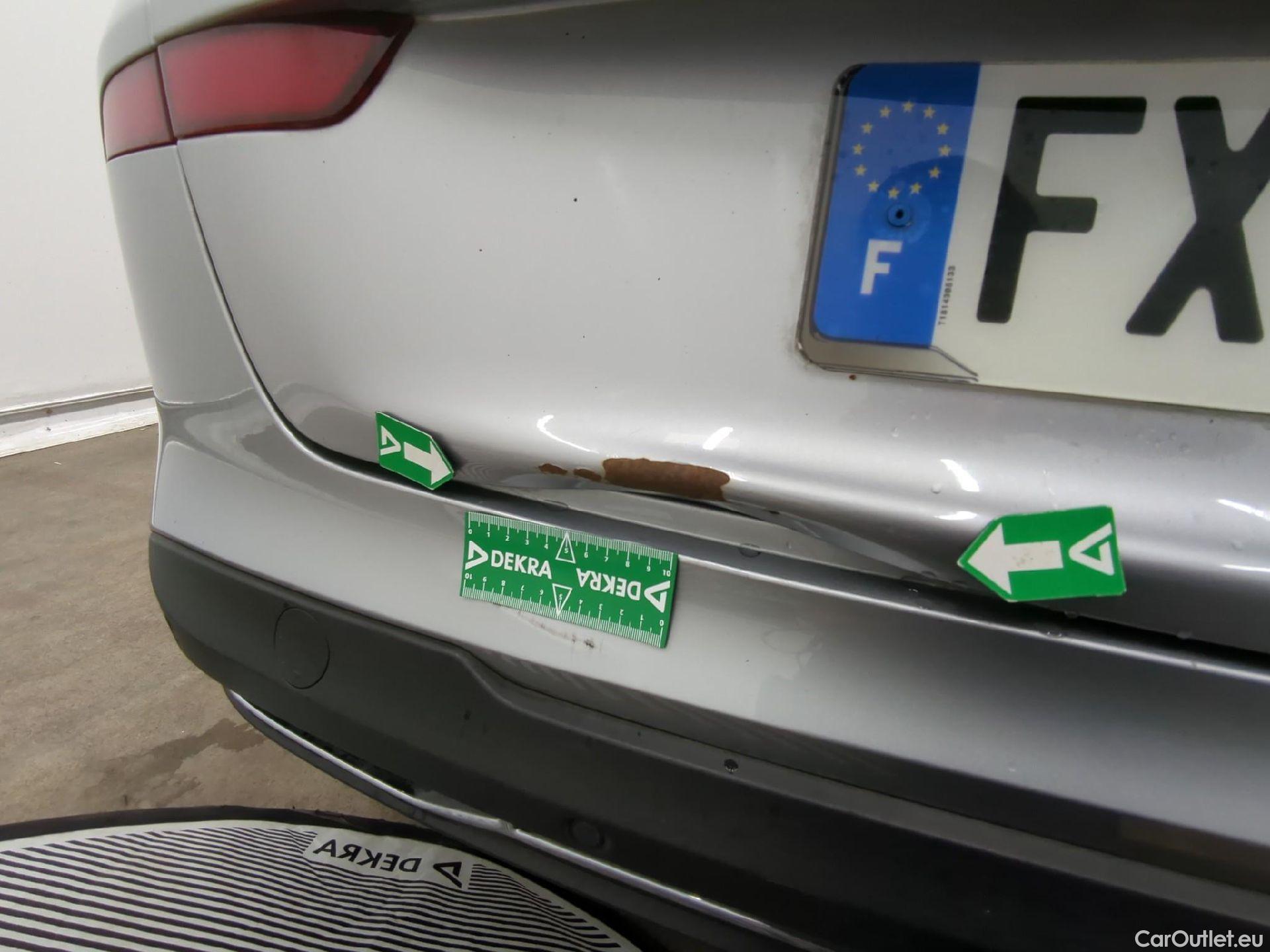  Hyundai  i30  cw Business 1.6 CRDi 115CV BVA7 E6d #44