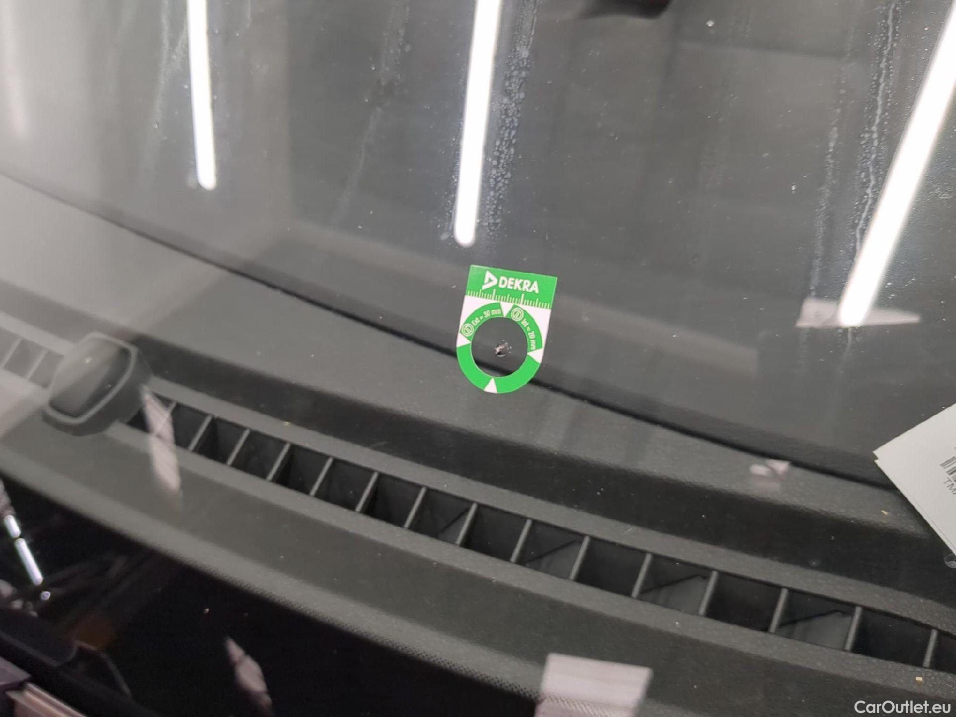  Hyundai  i30  cw Business 1.6 CRDi 115CV BVA7 E6d #31