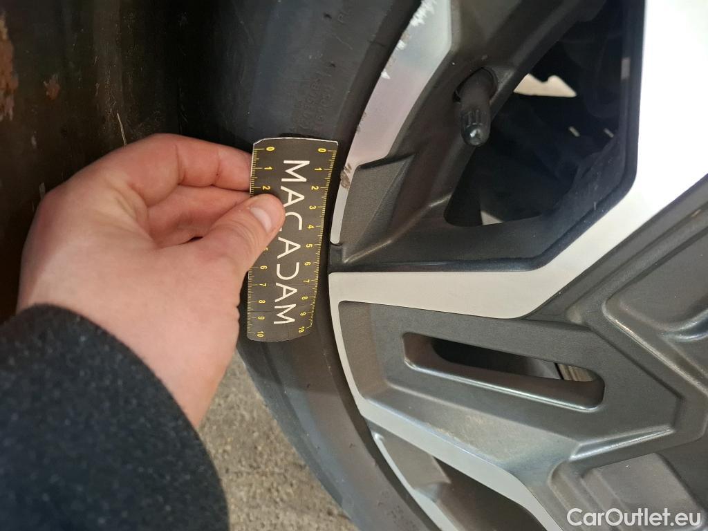  Hyundai  Santa Fe HYUNDAI  / 2020 / 5P / SUV 1.6 T-GDI 265 PHEV HTRAC BUSINESS AUTO #25