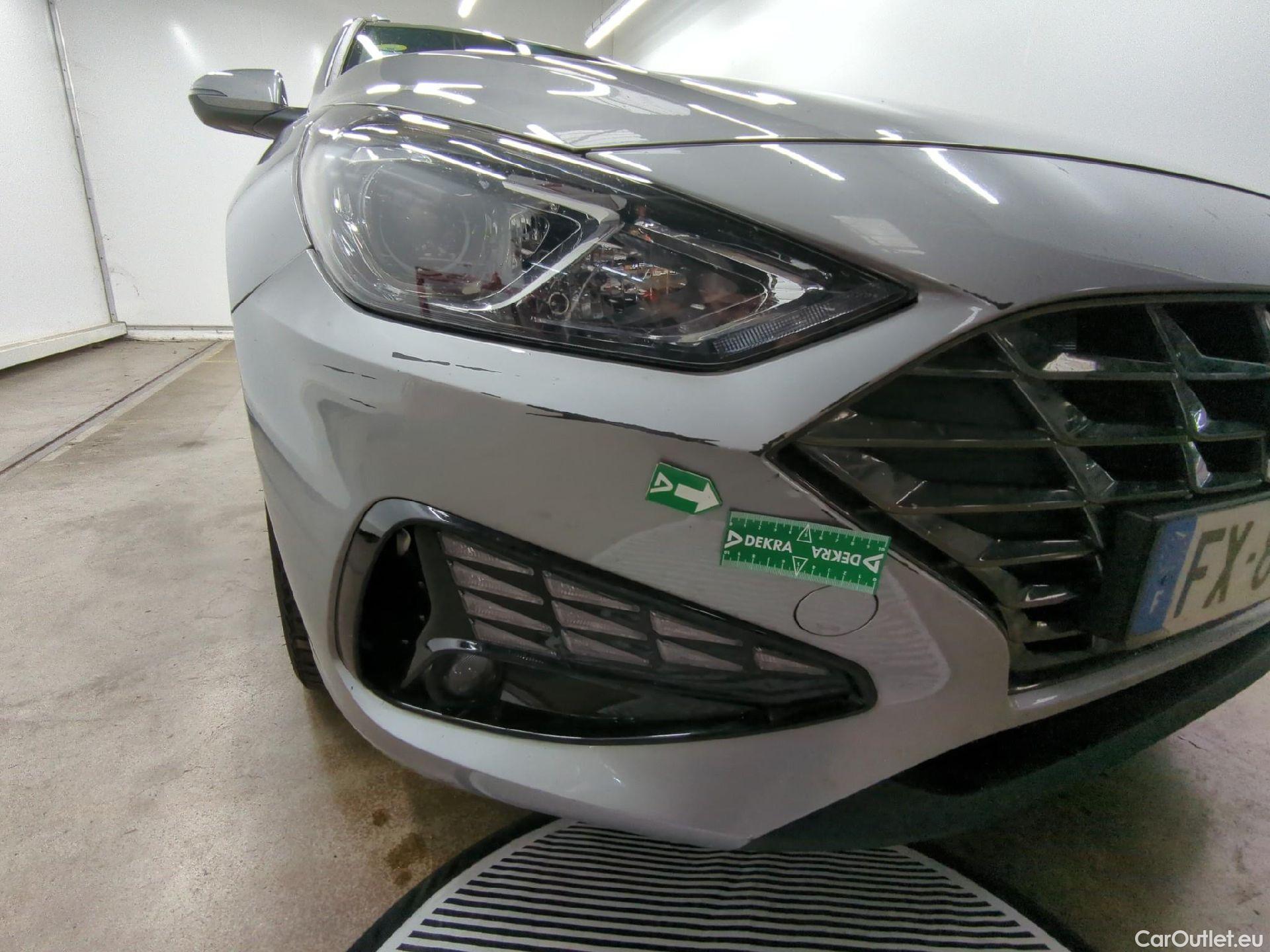  Hyundai  i30  cw Business 1.6 CRDi 115CV BVA7 E6d #30