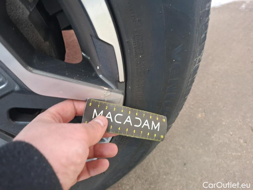  Hyundai  Santa Fe HYUNDAI  / 2020 / 5P / SUV 1.6 T-GDI 265 PHEV HTRAC BUSINESS AUTO #27