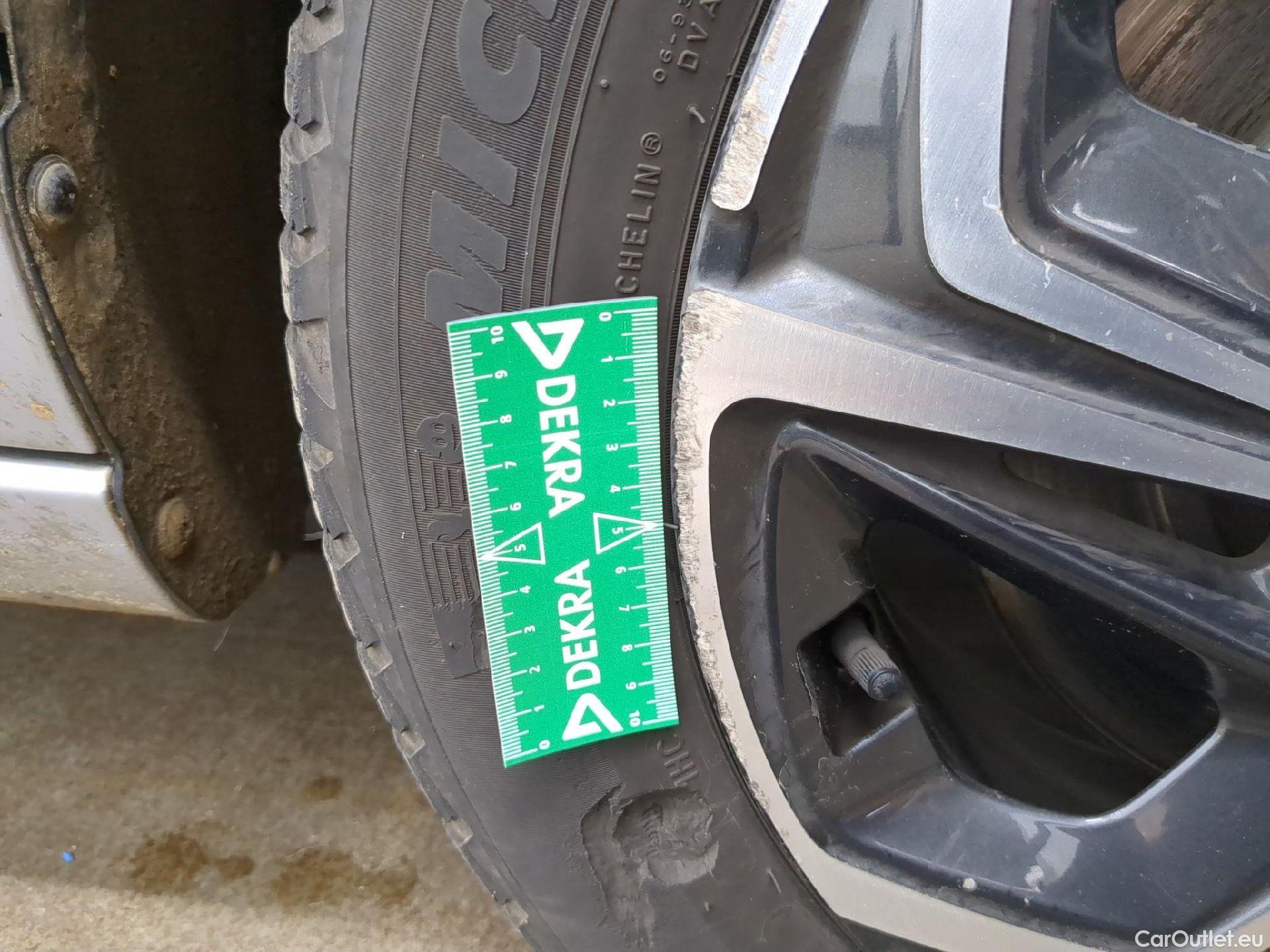  Hyundai  i30  cw Business 1.6 CRDi 115CV BVA7 E6d #11