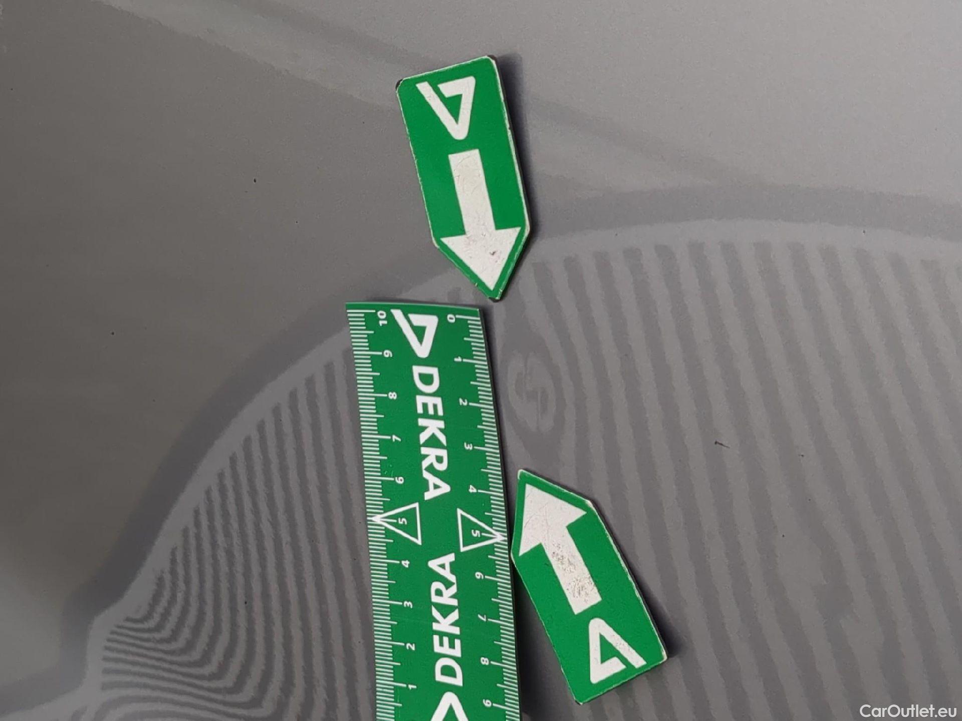  Hyundai  i30  cw Business 1.6 CRDi 115CV BVA7 E6d #38