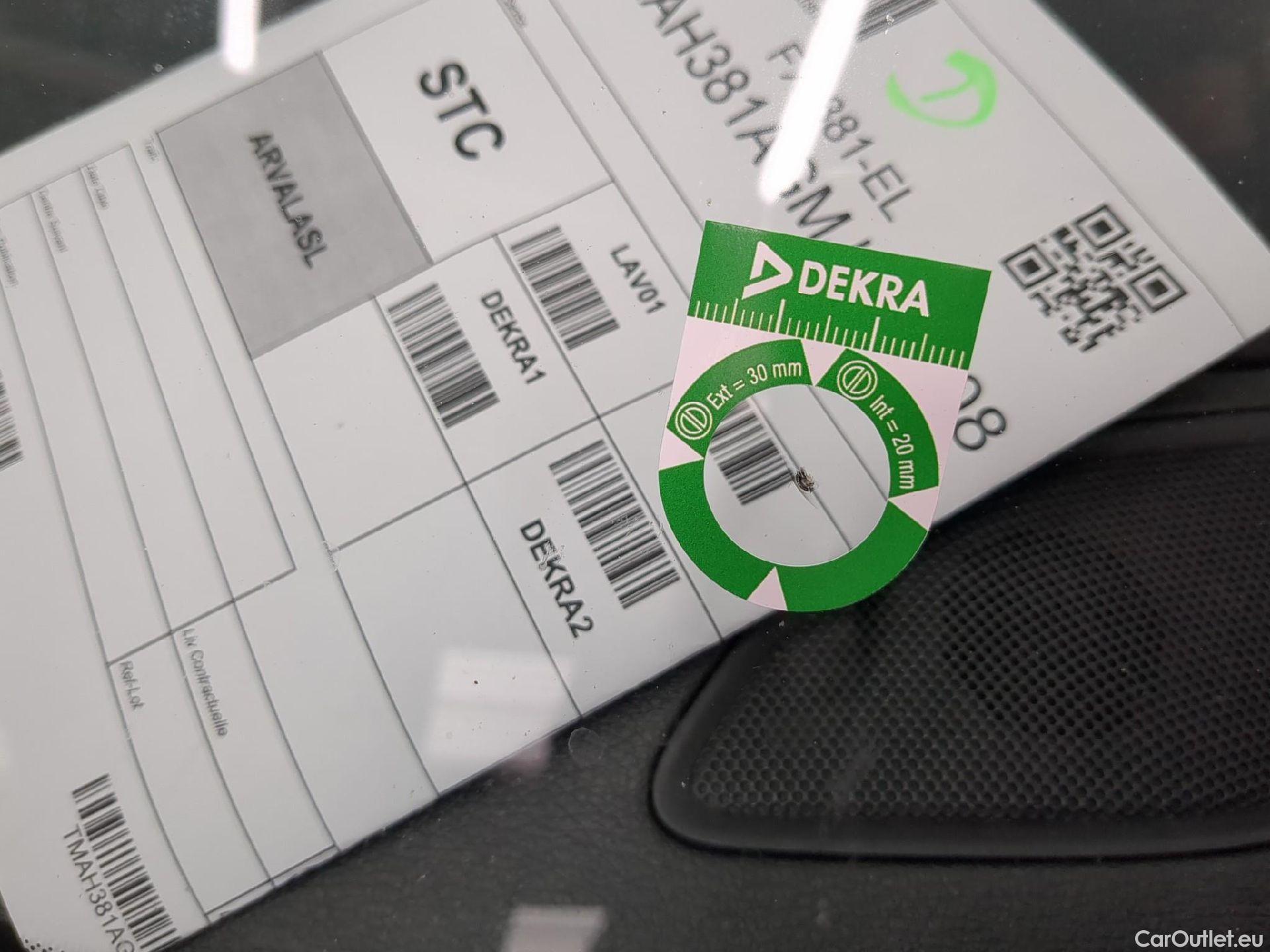  Hyundai  i30  cw Business 1.6 CRDi 115CV BVA7 E6d #32