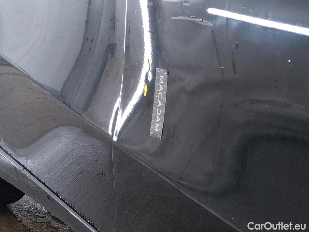  Mercedes  A-Klasse MERCEDES-BENZ Classe A Berline / 2018 / 4P / Berline A 180 d Business Line 8G-DCT #71