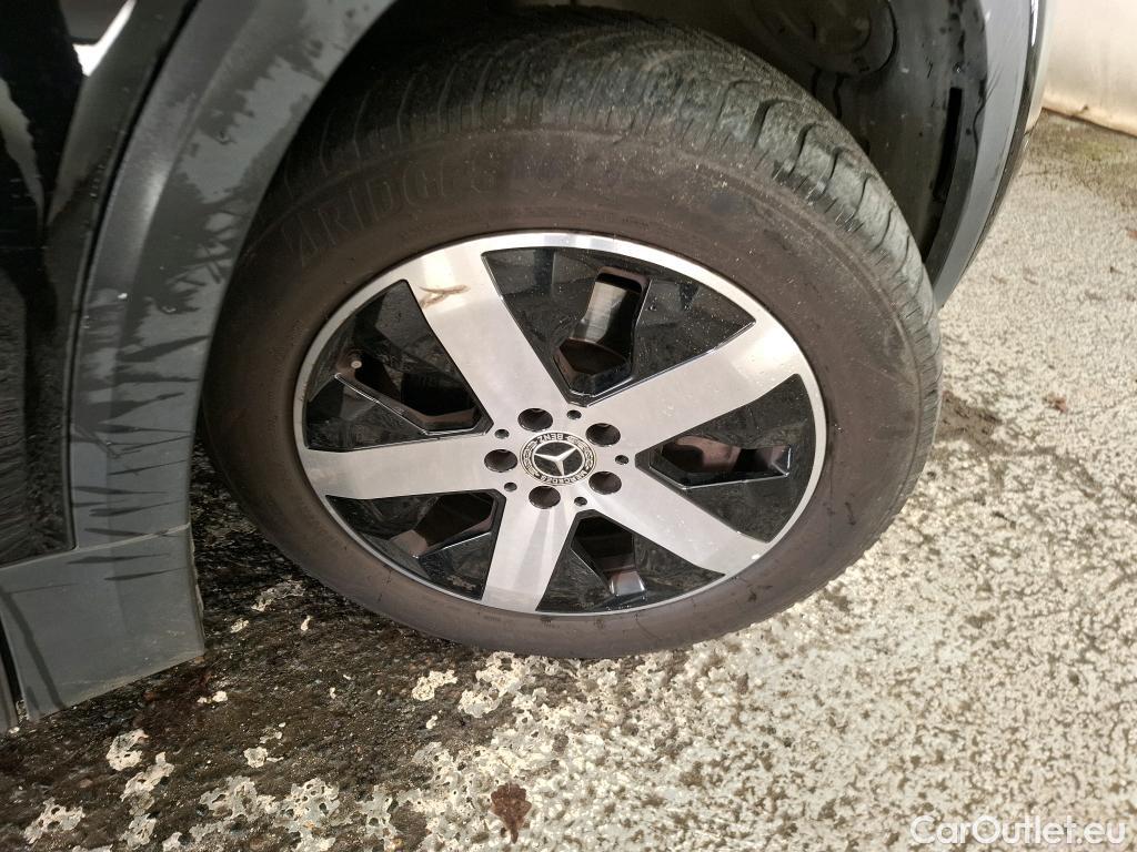  Mercedes  GLB MERCEDES-BENZ  / 2019 / 5P / SUV  200 d Progressive Line #1