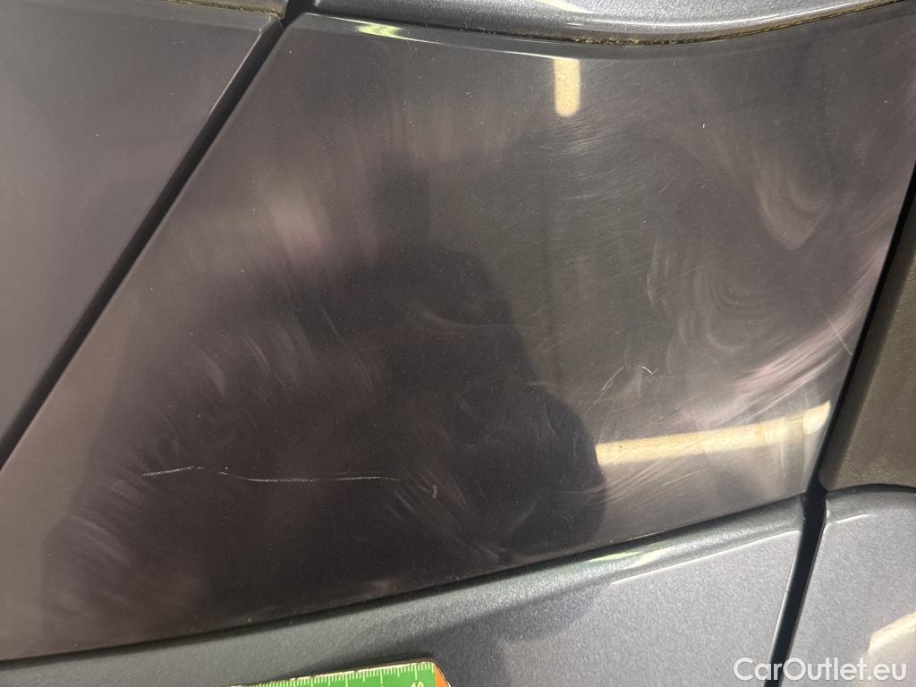  Nissan  Micra  5p Berline IG-T 90 N-Connecta / COMPRESSEUR + CALCULATEUR CLIM HS
 #45