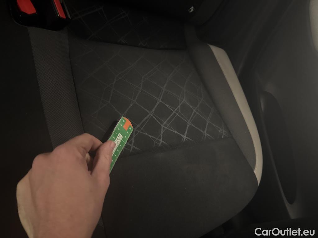  Nissan  Micra  5p Berline IG-T 90 N-Connecta / COMPRESSEUR + CALCULATEUR CLIM HS
 #51