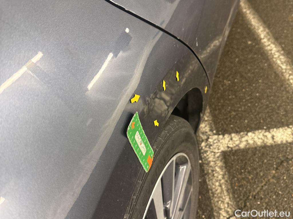  Nissan  Micra  5p Berline IG-T 90 N-Connecta / COMPRESSEUR + CALCULATEUR CLIM HS
 #15