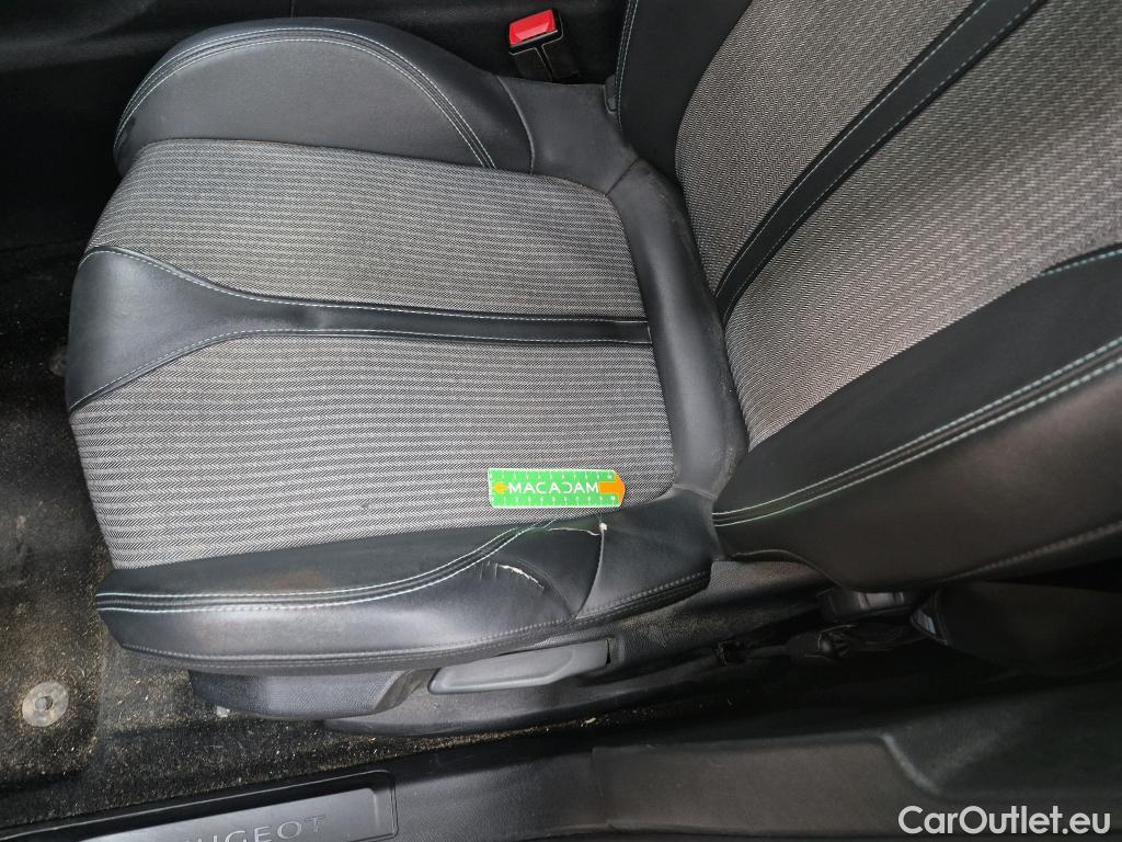  Peugeot  3008  II Allure Pack 1.5 HDi 130CV BVA8 E6d #4