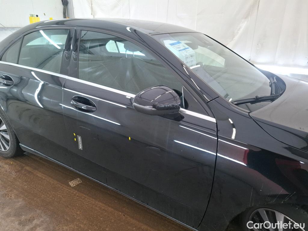  Mercedes  A-Klasse MERCEDES-BENZ Classe A Berline / 2018 / 4P / Berline A 180 d Business Line 8G-DCT #70