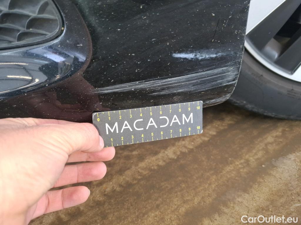  Mercedes  A-Klasse MERCEDES-BENZ Classe A Berline / 2018 / 4P / Berline A 180 d Business Line 8G-DCT #39