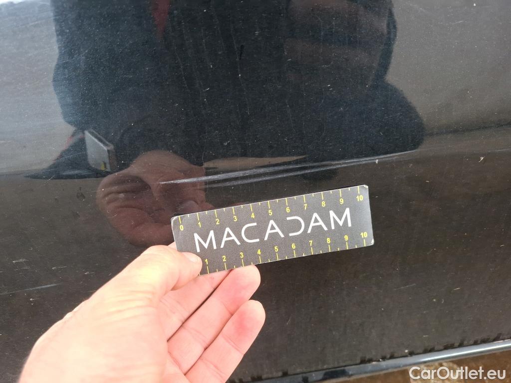  Mercedes  A-Klasse MERCEDES-BENZ Classe A Berline / 2018 / 4P / Berline A 180 d Business Line 8G-DCT #31