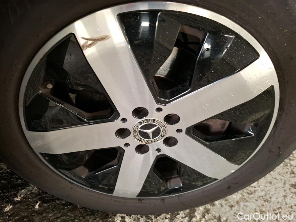  Mercedes  GLB MERCEDES-BENZ  / 2019 / 5P / SUV  200 d Progressive Line #2