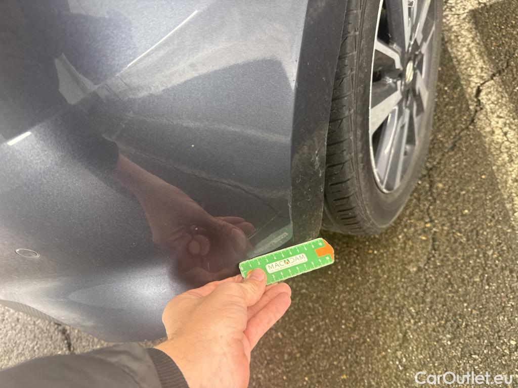  Nissan  Micra  5p Berline IG-T 90 N-Connecta / COMPRESSEUR + CALCULATEUR CLIM HS
 #26