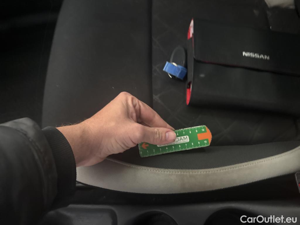  Nissan  Micra  5p Berline IG-T 90 N-Connecta / COMPRESSEUR + CALCULATEUR CLIM HS
 #50