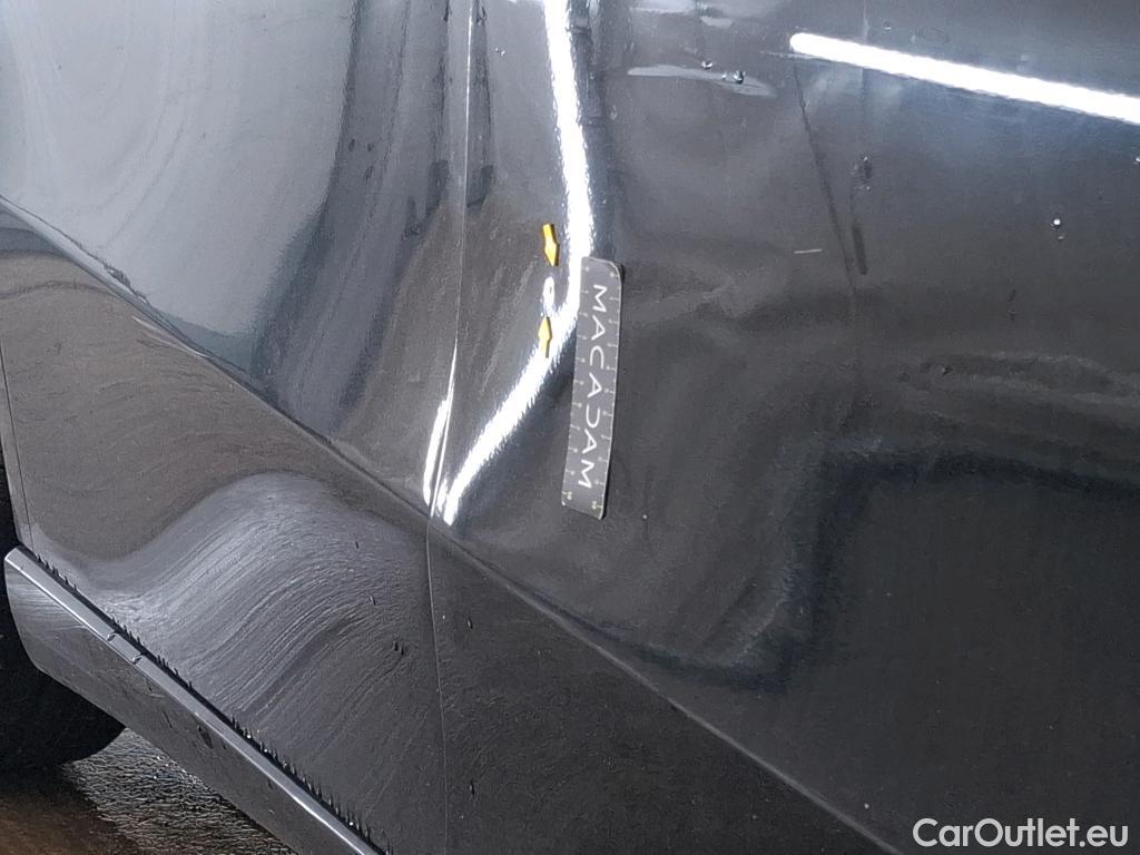  Mercedes  A-Klasse MERCEDES-BENZ Classe A Berline / 2018 / 4P / Berline A 180 d Business Line 8G-DCT #72