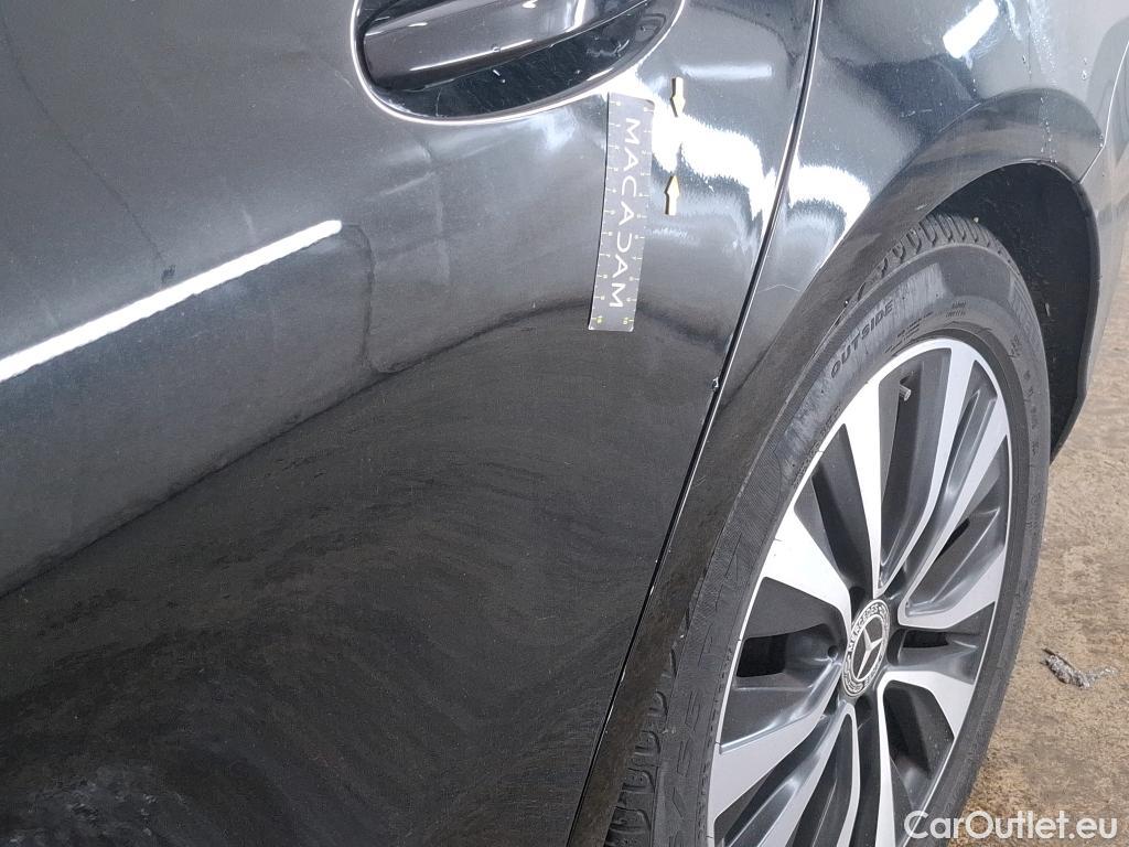  Mercedes  A-Klasse MERCEDES-BENZ Classe A Berline / 2018 / 4P / Berline A 180 d Business Line 8G-DCT #68