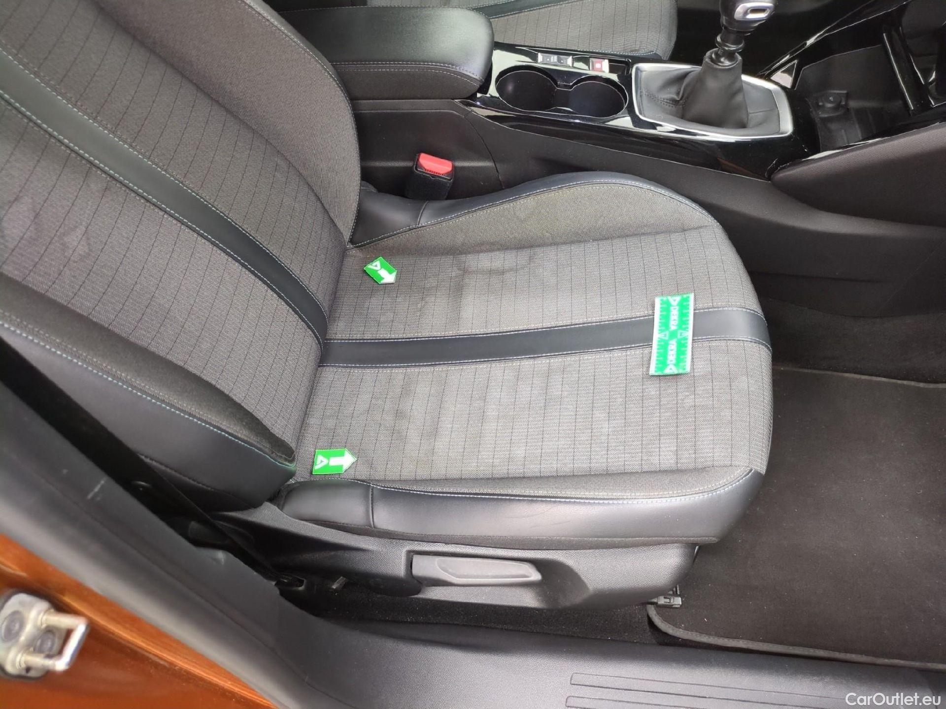  Peugeot  2008  Allure Business 1.5 HDi 110CV BVM6 E6d #3