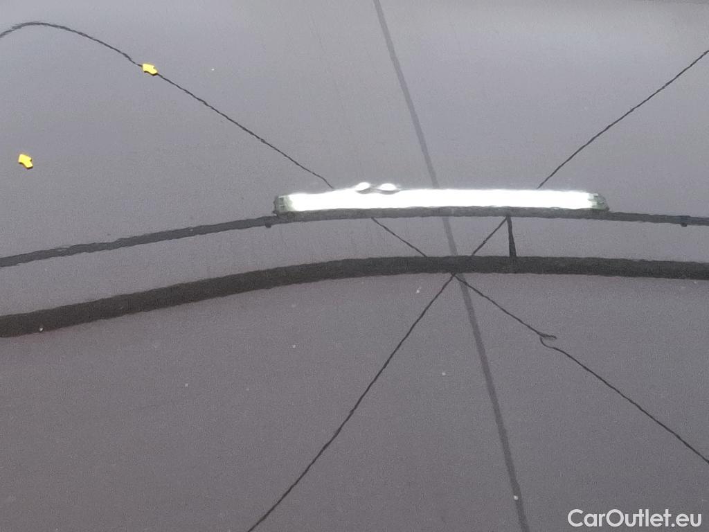  Mercedes  A-Klasse MERCEDES-BENZ Classe A Berline / 2018 / 4P / Berline A 180 d Business Line 8G-DCT #10