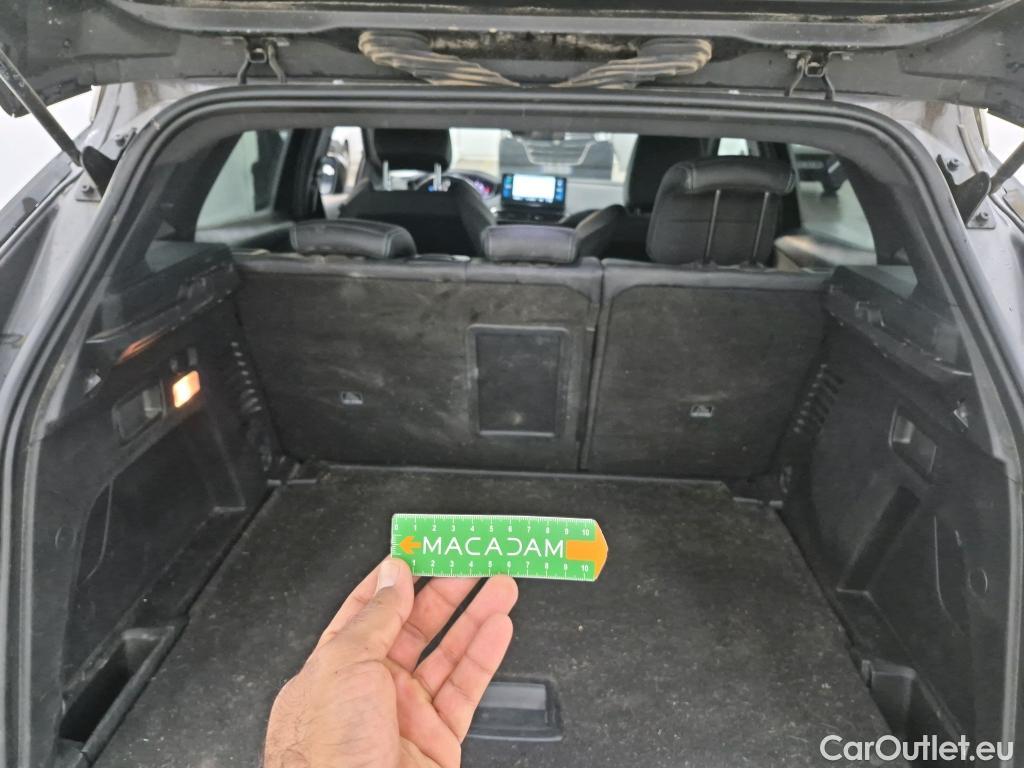  Peugeot  3008  II Allure Pack 1.5 HDi 130CV BVA8 E6d #1