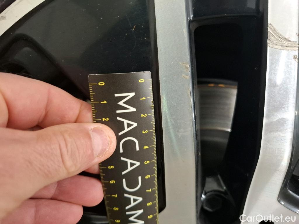  Mercedes  GLA MERCEDES-BENZ  / 2020 / 5P / SUV 2.0  200 D BUSINESS LINE DCT #3