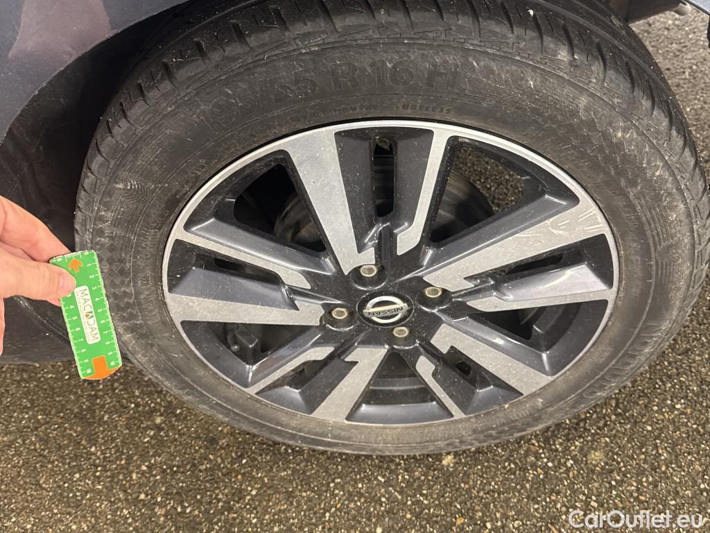  Nissan  Micra  5p Berline IG-T 90 N-Connecta / COMPRESSEUR + CALCULATEUR CLIM HS
 #52