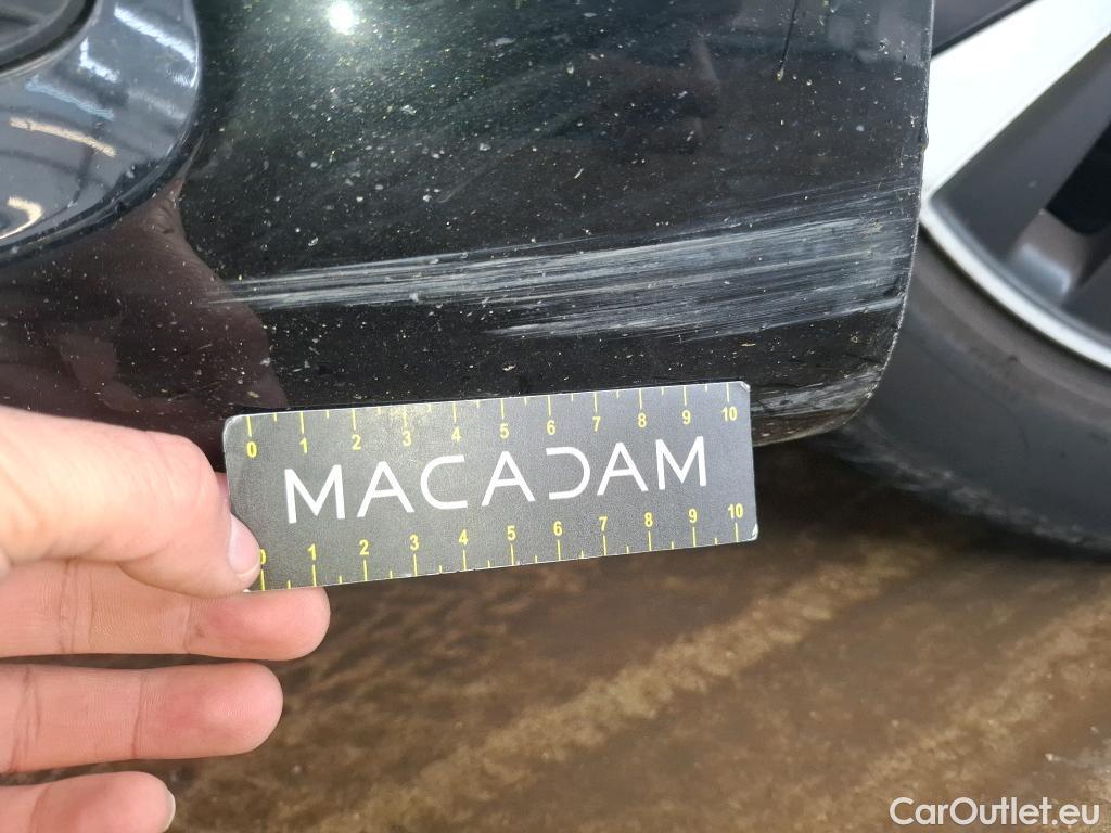  Mercedes  A-Klasse MERCEDES-BENZ Classe A Berline / 2018 / 4P / Berline A 180 d Business Line 8G-DCT #40