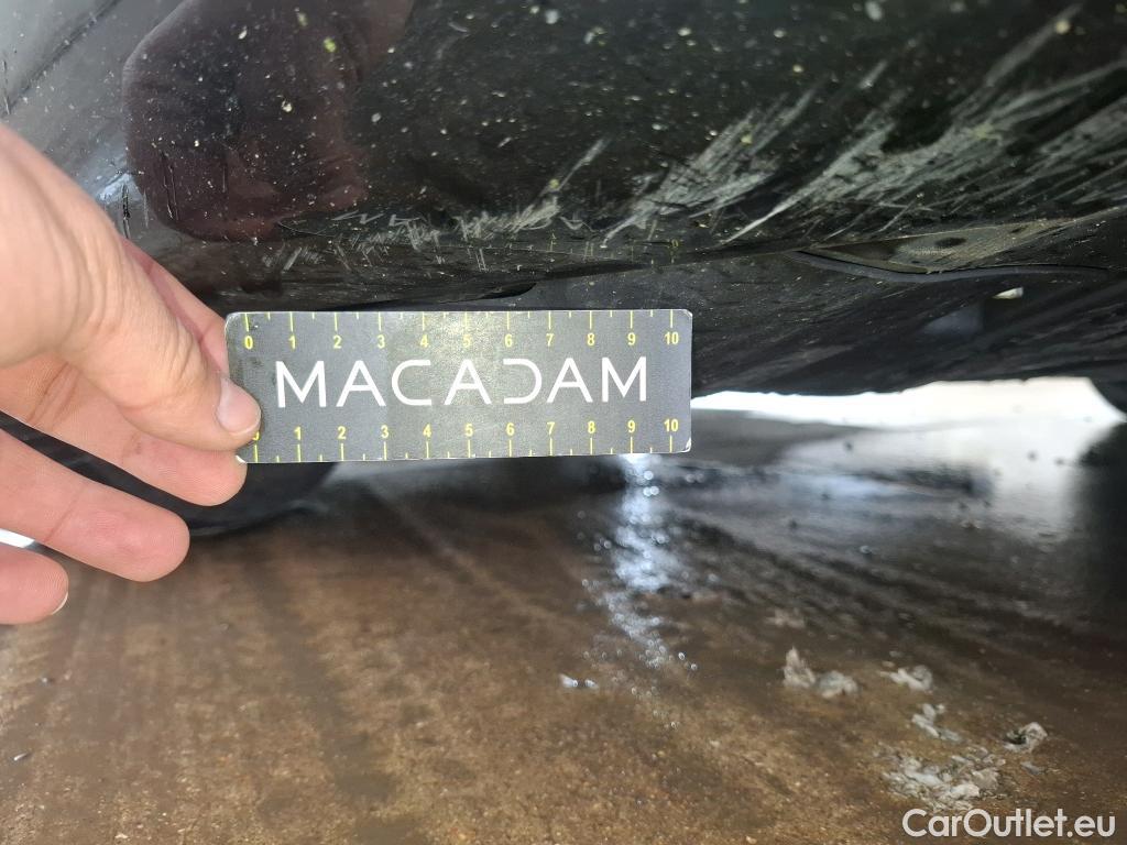  Mercedes  A-Klasse MERCEDES-BENZ Classe A Berline / 2018 / 4P / Berline A 180 d Business Line 8G-DCT #48