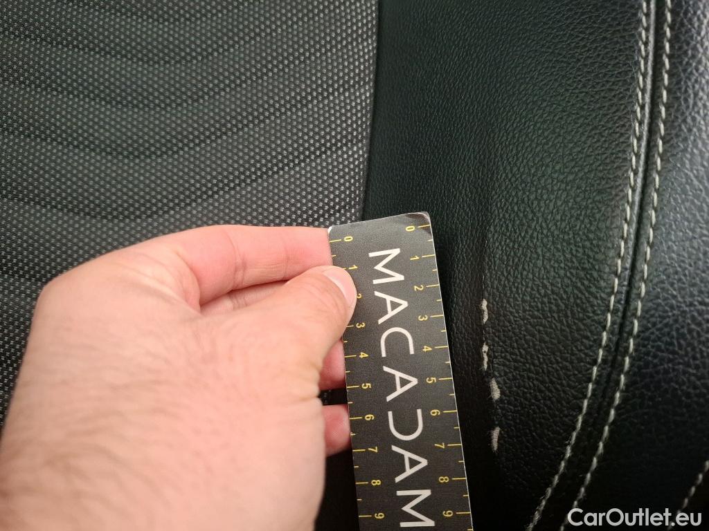  Mercedes  A-Klasse MERCEDES-BENZ Classe A Berline / 2018 / 4P / Berline A 180 d Business Line 8G-DCT #52