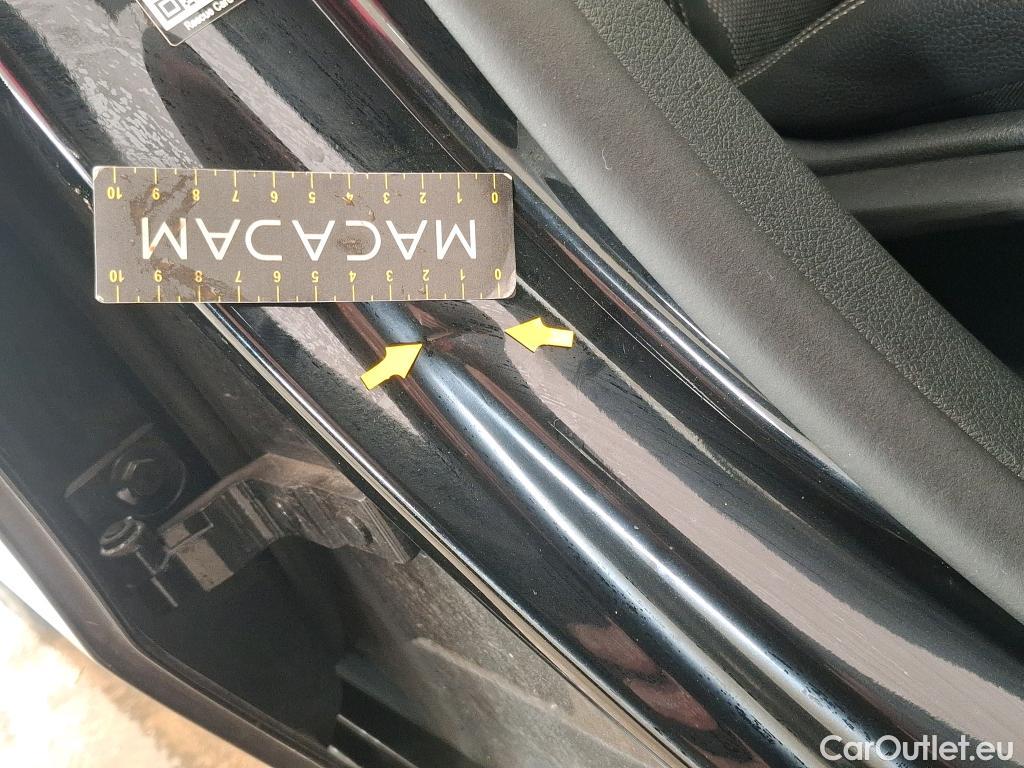  Mercedes  A-Klasse MERCEDES-BENZ Classe A Berline / 2018 / 4P / Berline A 180 d Business Line 8G-DCT #64