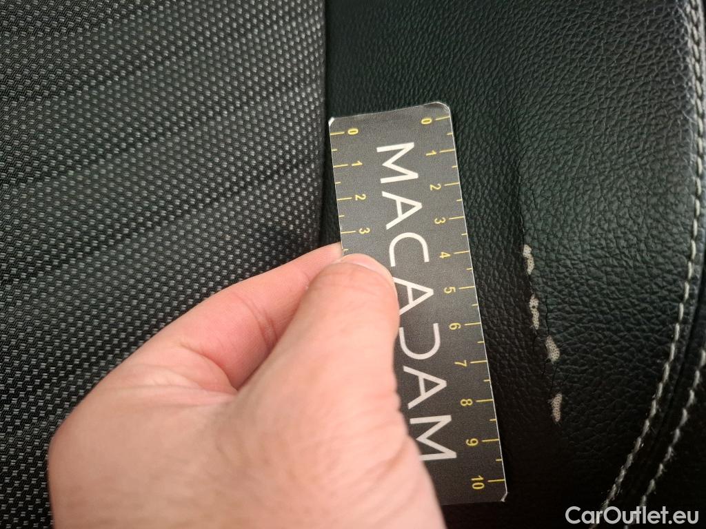  Mercedes  A-Klasse MERCEDES-BENZ Classe A Berline / 2018 / 4P / Berline A 180 d Business Line 8G-DCT #54