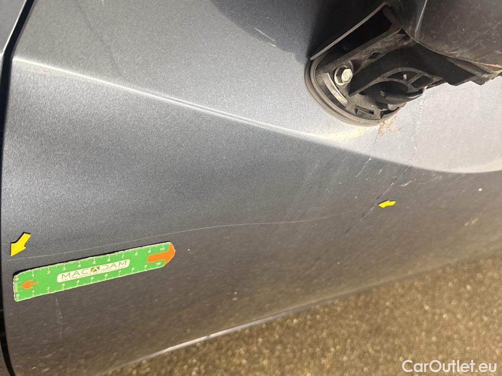  Nissan  Micra  5p Berline IG-T 90 N-Connecta / COMPRESSEUR + CALCULATEUR CLIM HS
 #32