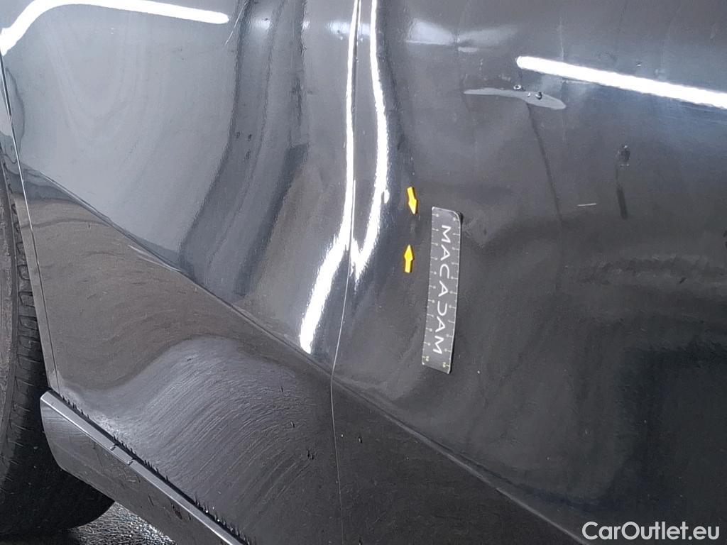  Mercedes  A-Klasse MERCEDES-BENZ Classe A Berline / 2018 / 4P / Berline A 180 d Business Line 8G-DCT #73