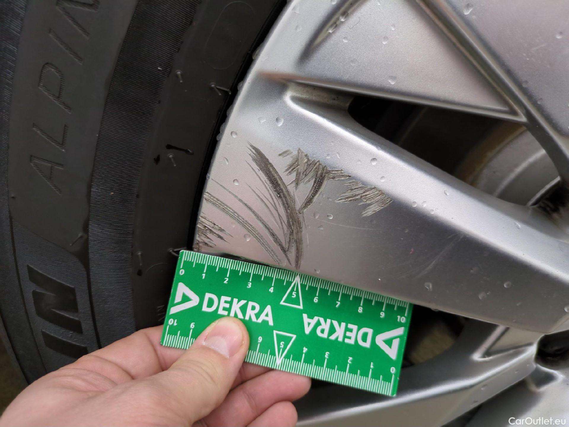  Peugeot  3008  Active Pack 1.2 PureTech 130CV BVA8 E6d #16