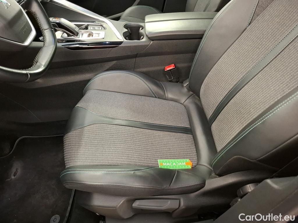  Peugeot  3008  Allure Pack 1.5 HDi 130CV BVA8 E6d #1