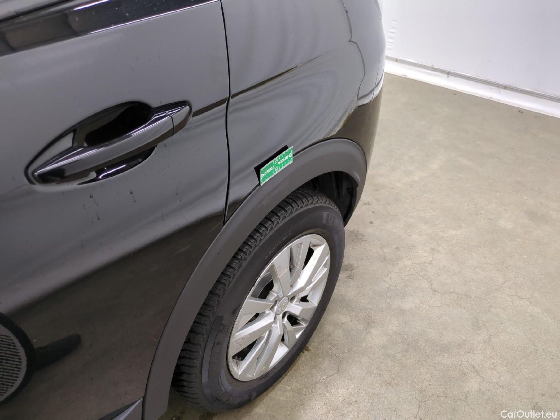  Peugeot  3008  Active Pack 1.2 PureTech 130CV BVA8 E6d #34