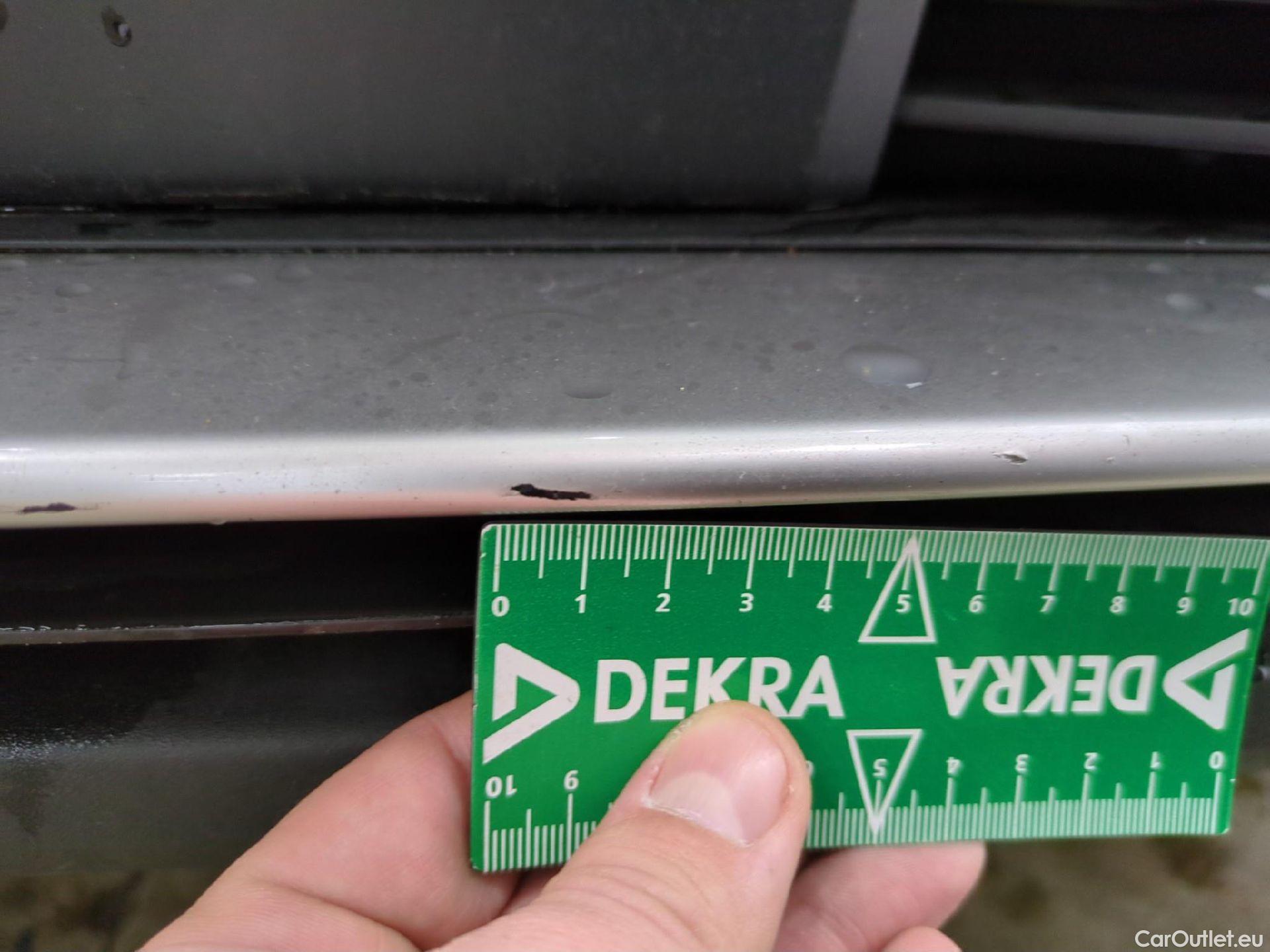  Peugeot  3008  Active Pack 1.2 PureTech 130CV BVA8 E6d #40