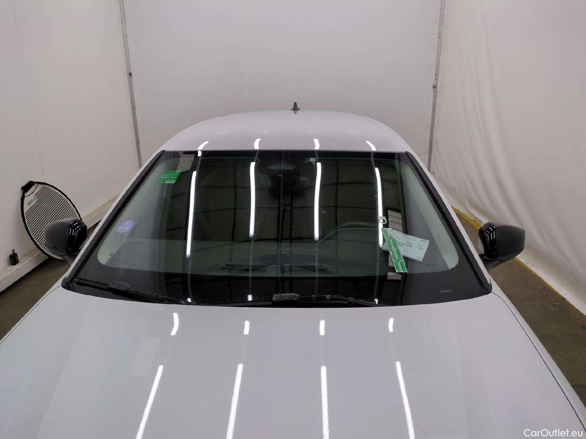  Peugeot  308 PEUGEOT  SW / 2021 / 5P / Break PureTech 130 S&S EAT 8 ALLURE #5