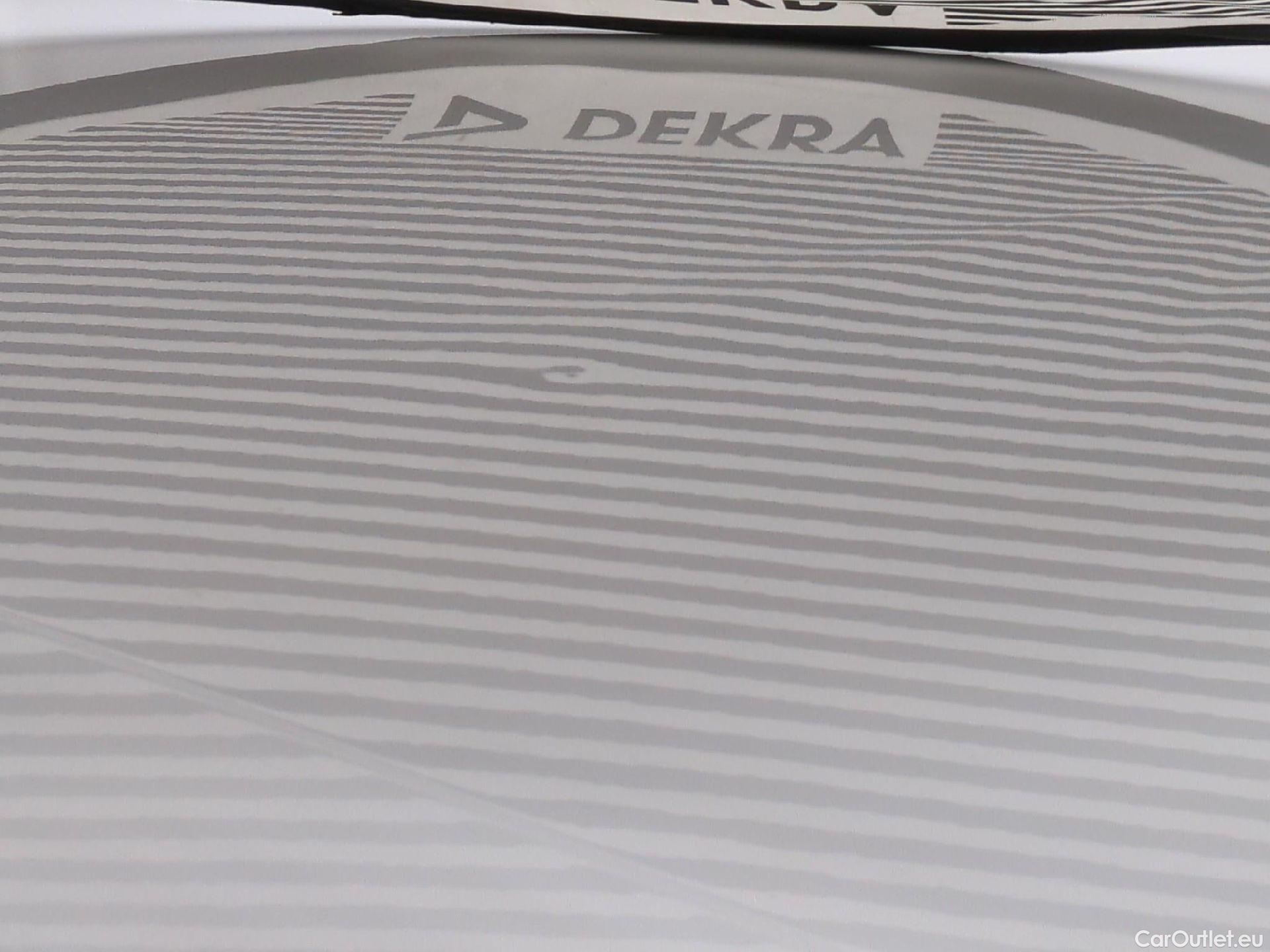  Peugeot  308 PEUGEOT  SW / 2021 / 5P / Break PureTech 130 S&S EAT 8 ALLURE #30