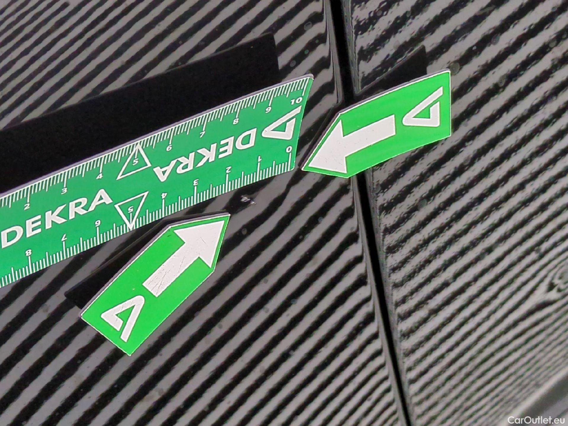  Peugeot  3008  Active Pack 1.2 PureTech 130CV BVA8 E6d #30