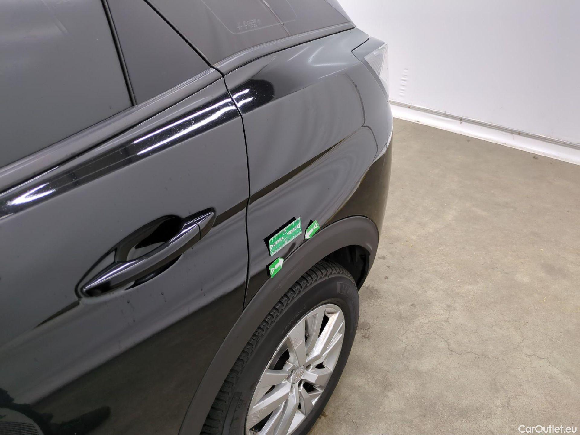  Peugeot  3008  Active Pack 1.2 PureTech 130CV BVA8 E6d #36