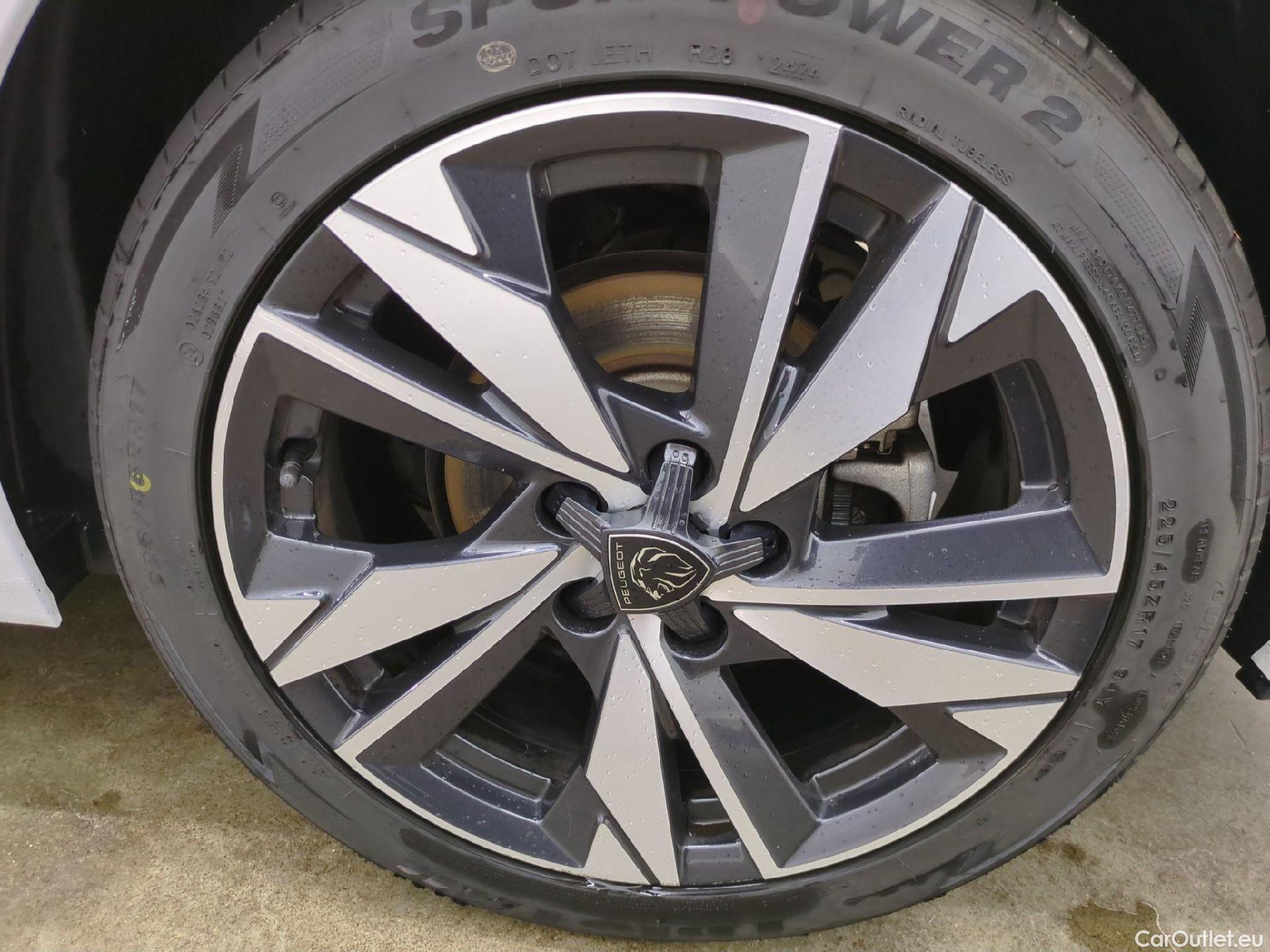  Peugeot  308 PEUGEOT  SW / 2021 / 5P / Break PureTech 130 S&S EAT 8 ALLURE #15