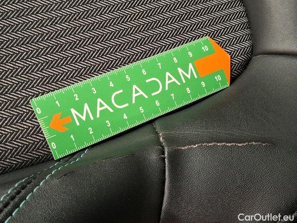  Peugeot  3008  Allure Pack 1.5 HDi 130CV BVA8 E6d #2