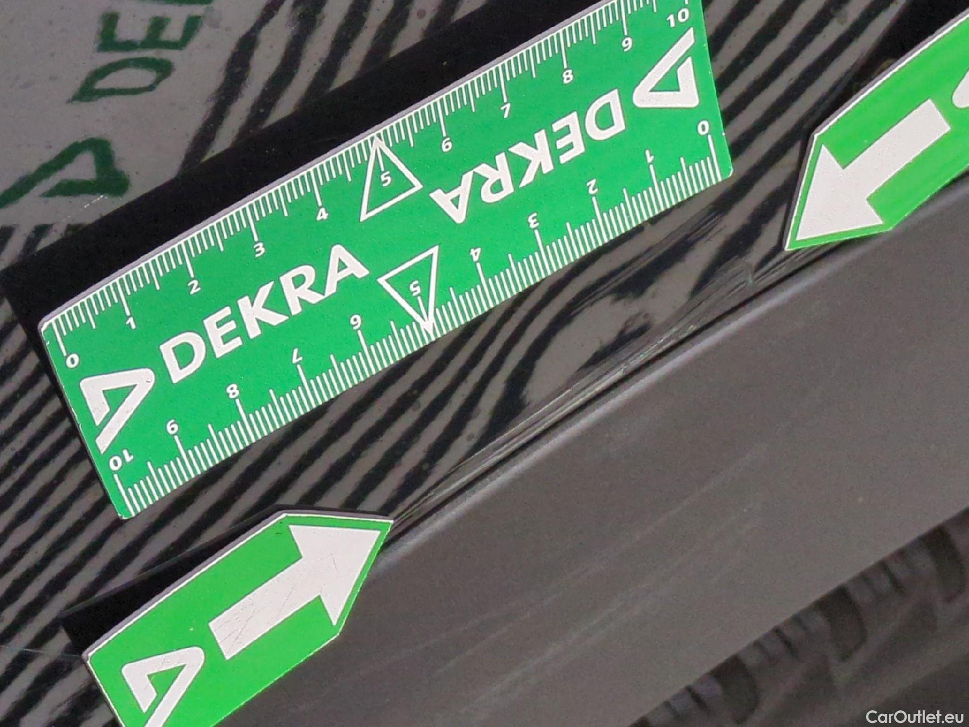  Peugeot  3008  Active Pack 1.2 PureTech 130CV BVA8 E6d #35