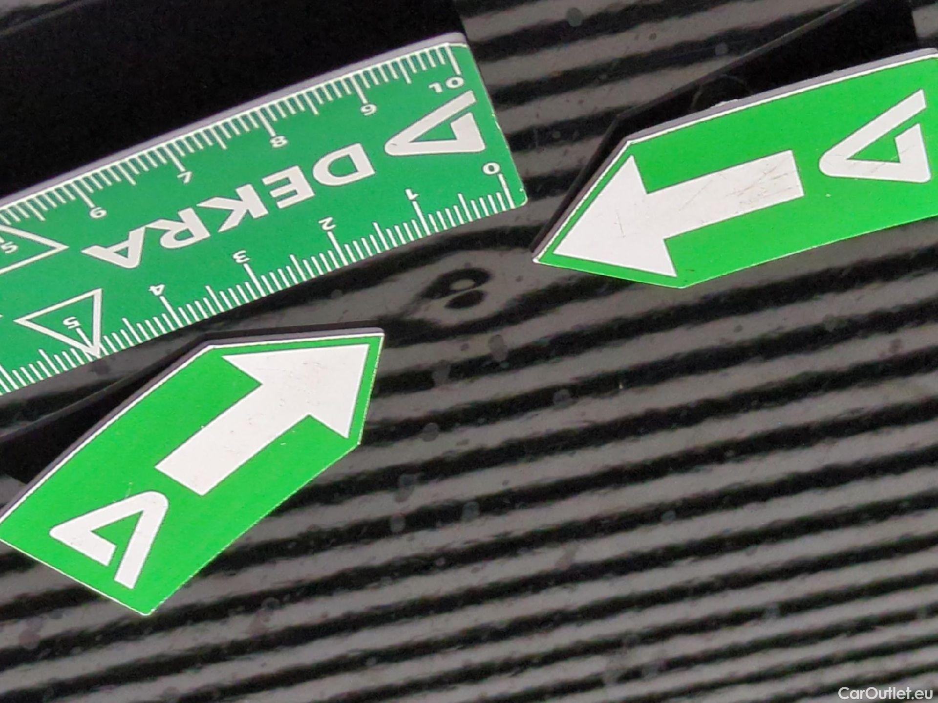  Peugeot  3008  Active Pack 1.2 PureTech 130CV BVA8 E6d #19