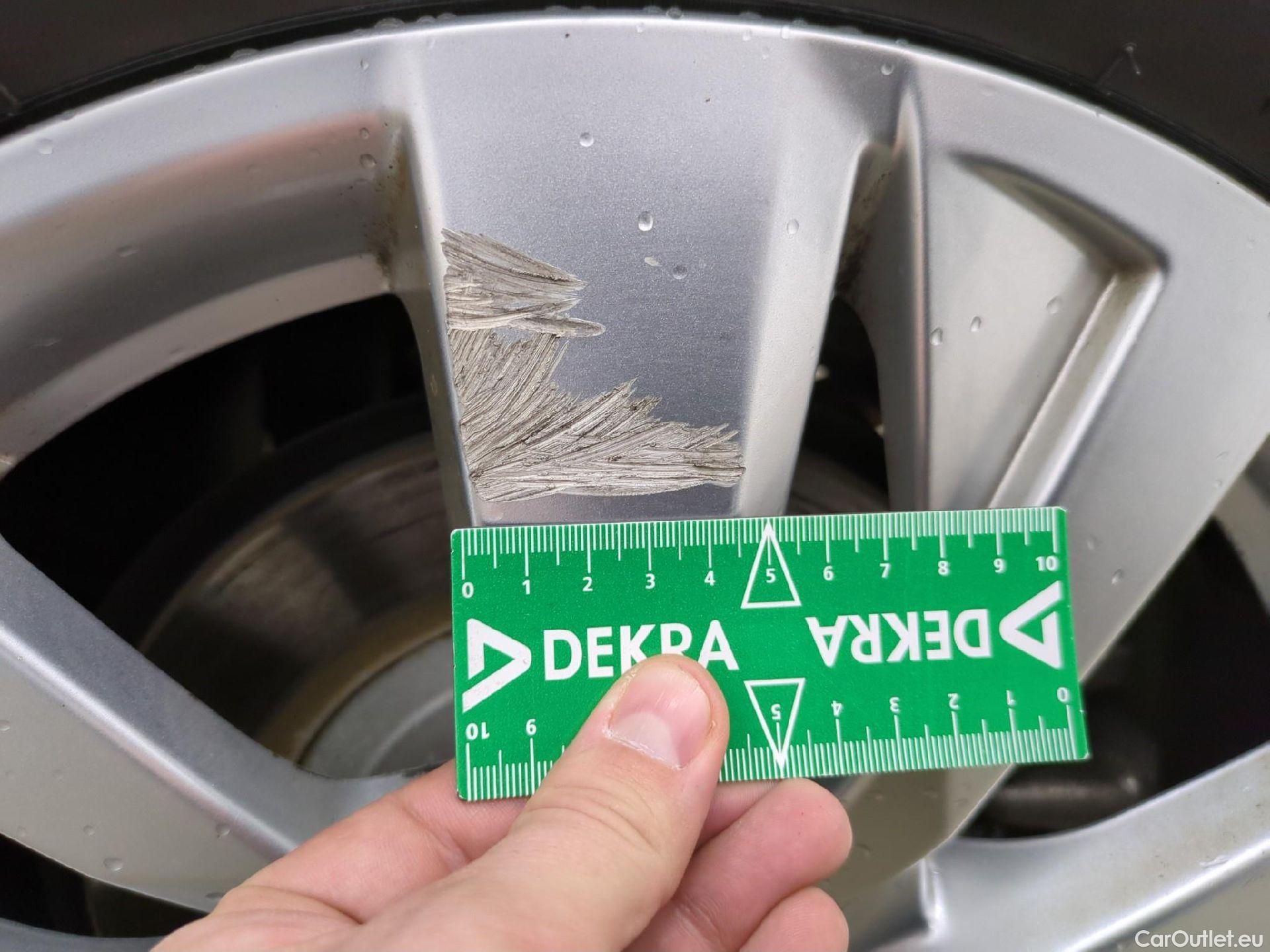  Peugeot  3008  Active Pack 1.2 PureTech 130CV BVA8 E6d #14