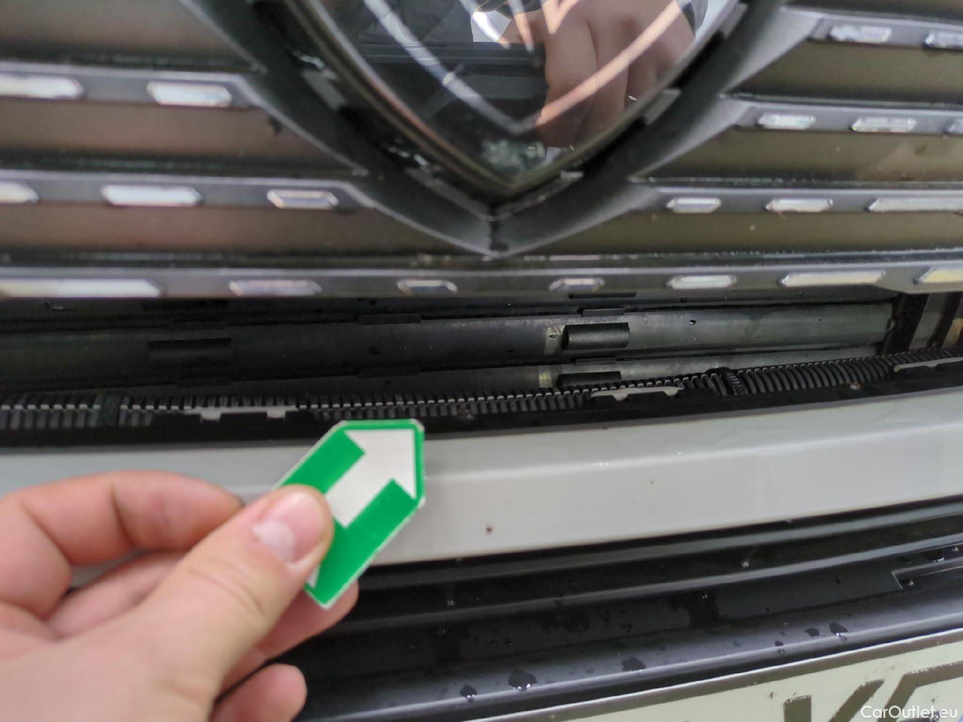  Peugeot  308 PEUGEOT  SW / 2021 / 5P / Break PureTech 130 S&S EAT 8 ALLURE #42